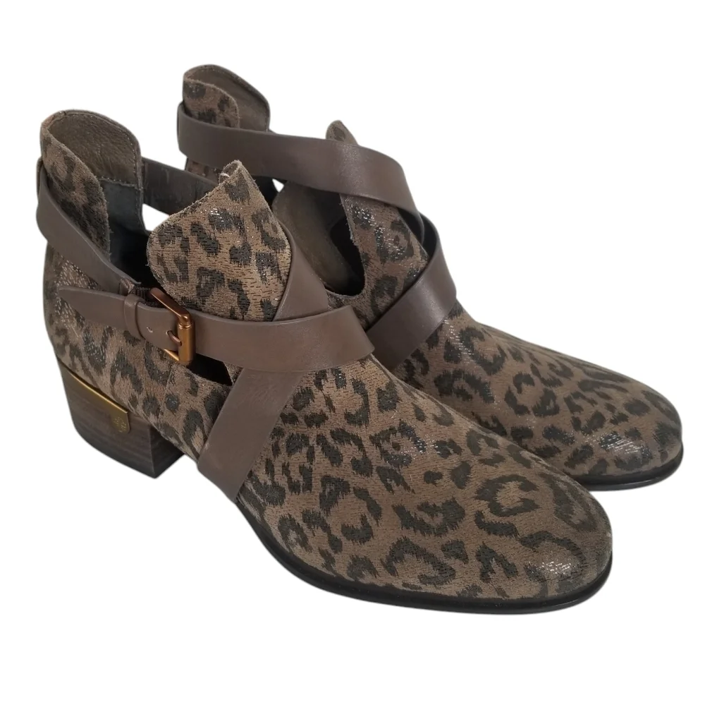 Isola DAVAN Desert Tan Leopard Print Suede Heeled Ankle Boots Size 7.5